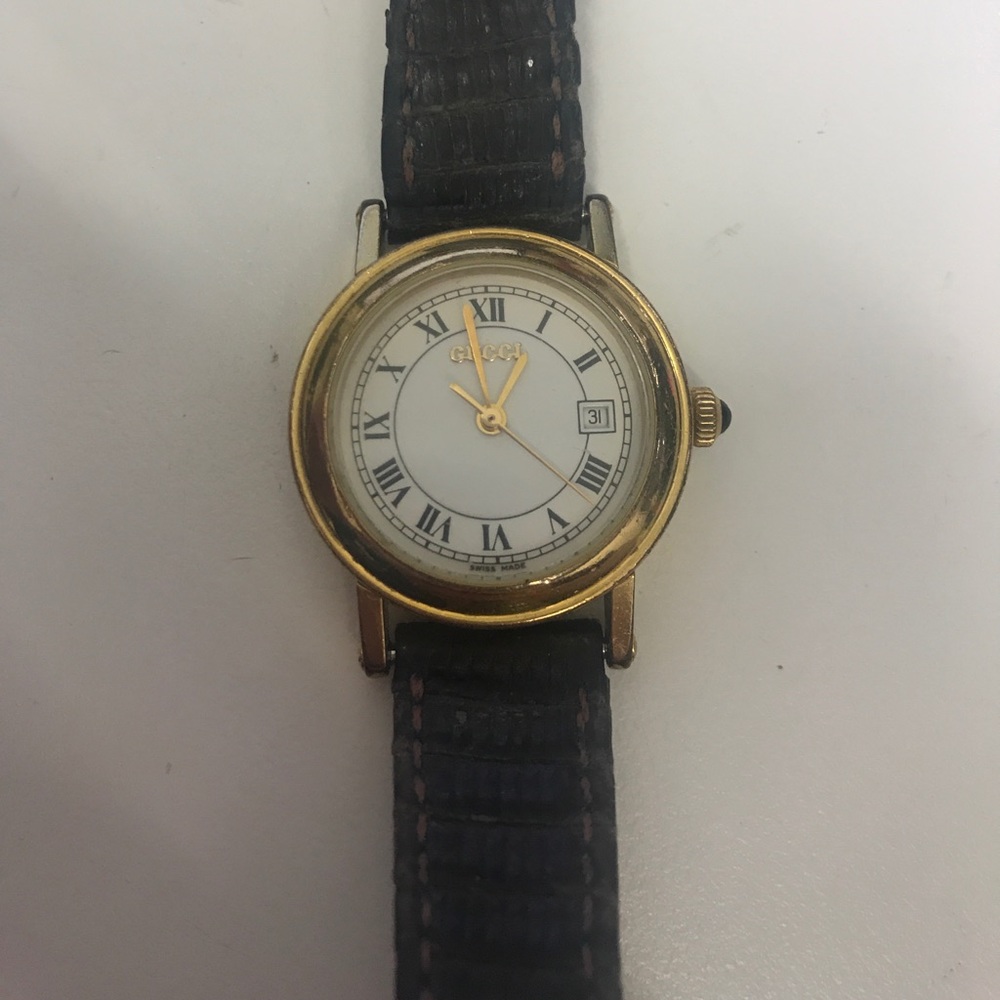 Gucci watch