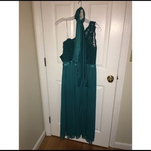 Davids bridal dress size 4 brand new!!!!!!! Oasis