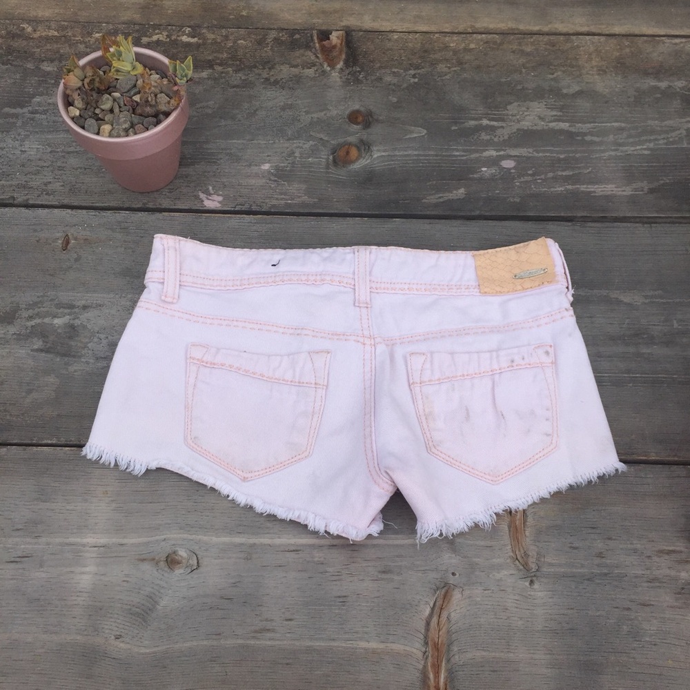 DOLLHOUSE PINK SHORTS SZ 3 MINI DENIM JEAN - Picture 2 of 3
