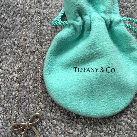 Tiffany & Co. Limited Edition Bow Necklace - Picture 3 of 3