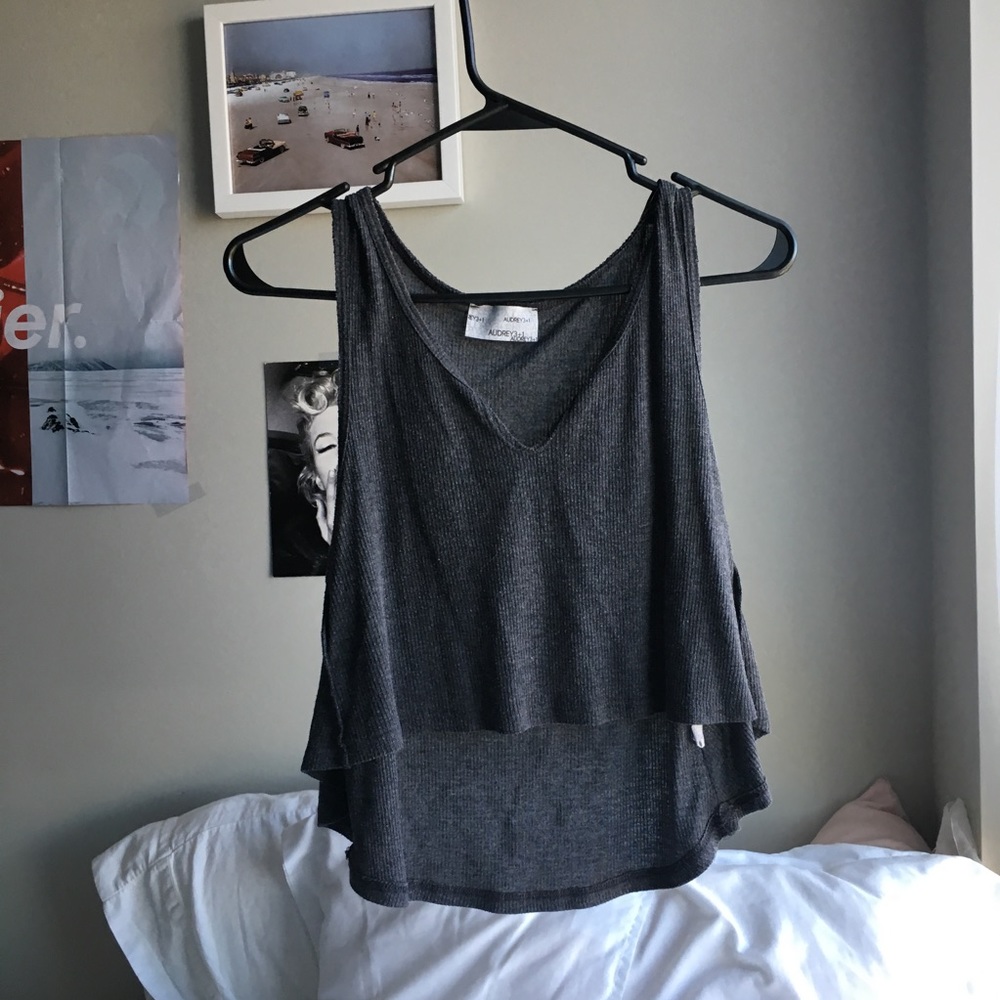 Grey tank top