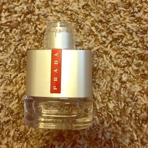 Prada Luna rossa fragrance