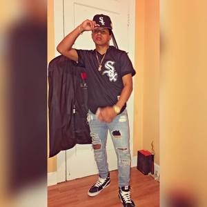 Meet your Posher, Genaro