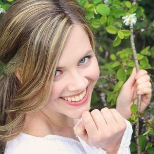 Meet your Posher, Annie