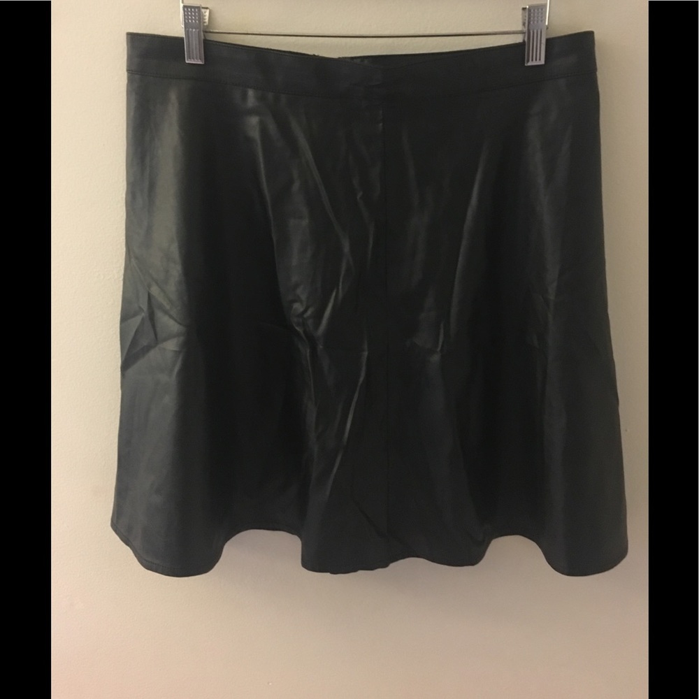 H&M Women's Faux Leather skateboard Skirt -Size 12
