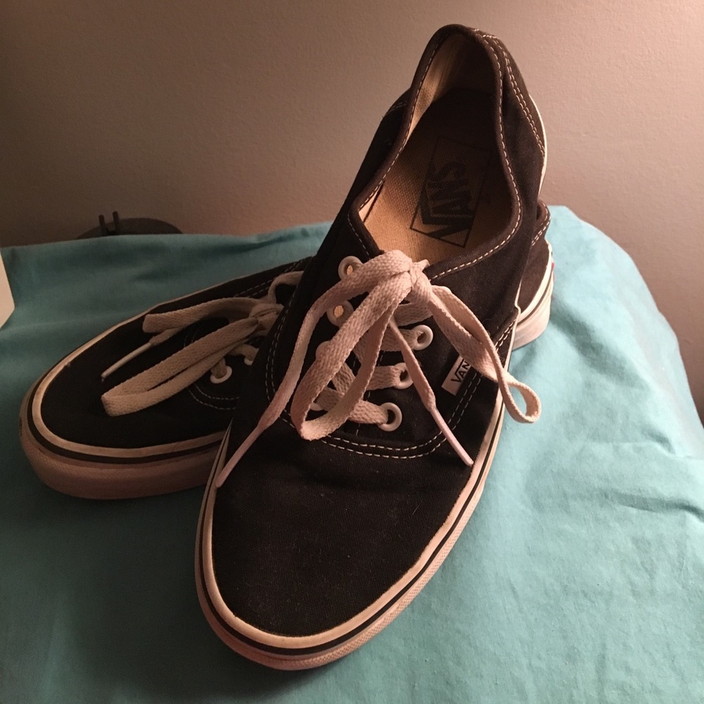 Black Vans (Original)