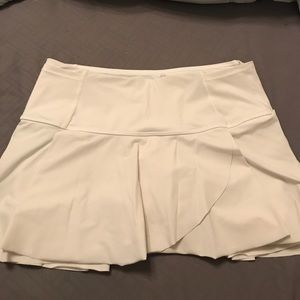 Lulu Lemon tennis skirt