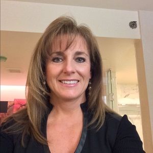 Meet your Posher, Phyllis