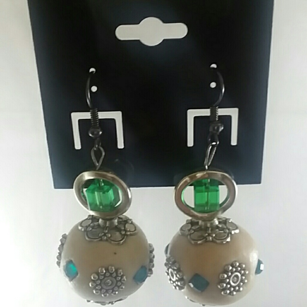Green and white earrings - Hand Made!