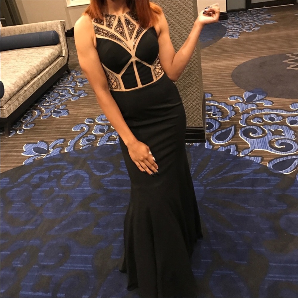 Beautiful Black Fitted Mermaid Prom Dress.