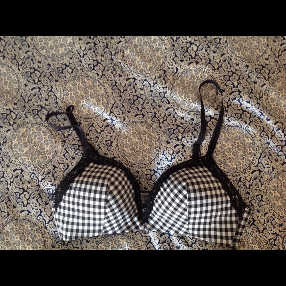 Gap body wireless convertible bra