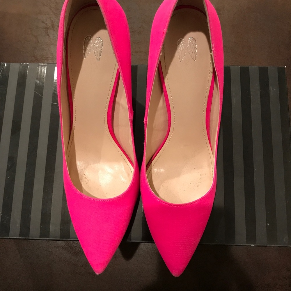 Victoria's Secret pumps