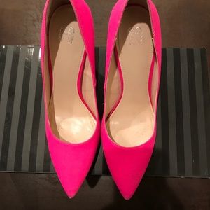 Victoria's Secret pumps