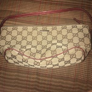 Gucci hang bag