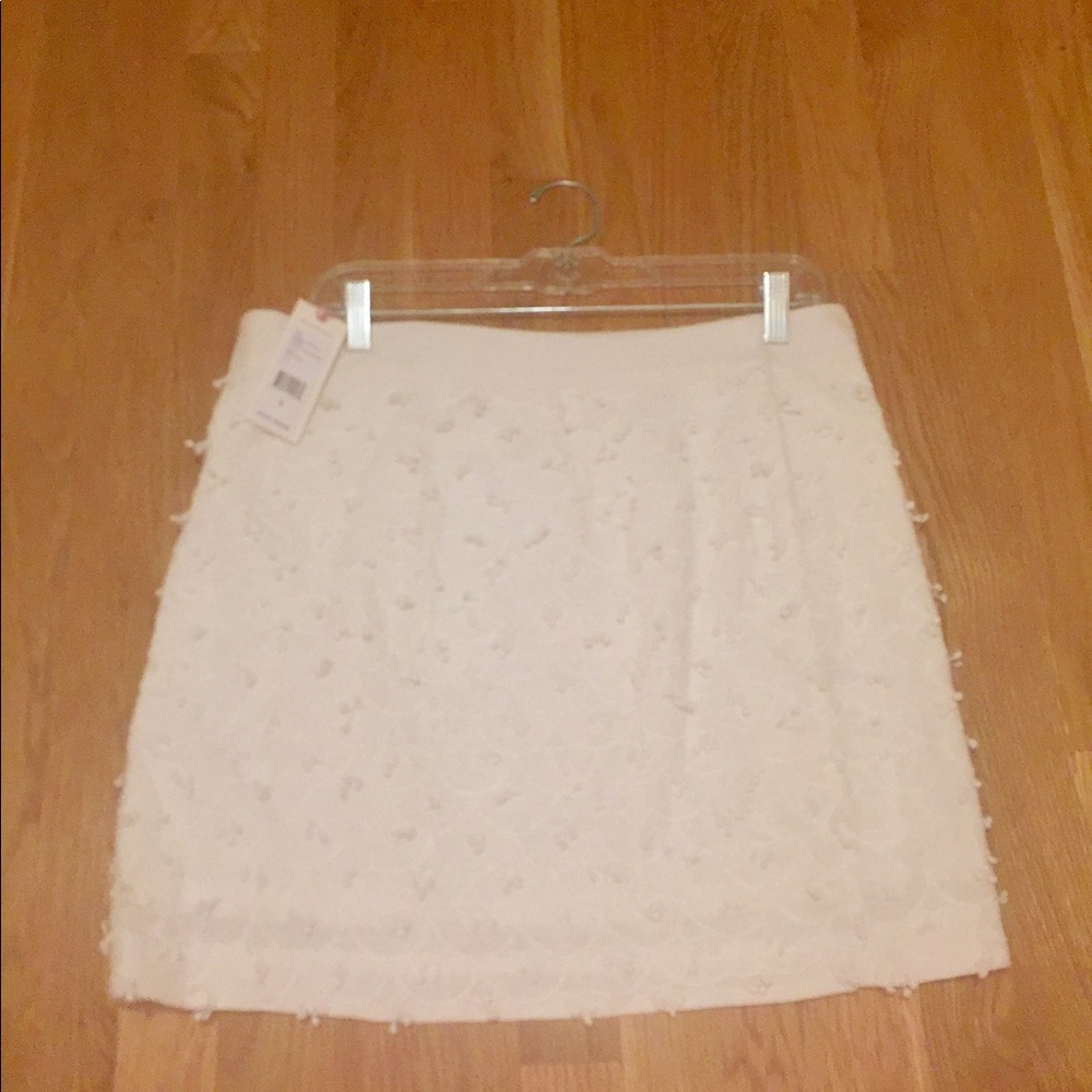 Vineyard Vines white skirt