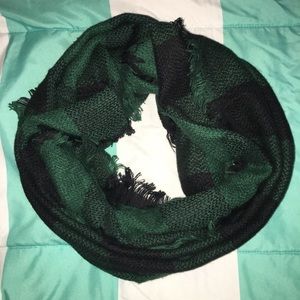 Plaid Infinity Scarf Green/Black Plaid Infinity Scarf Green/Black