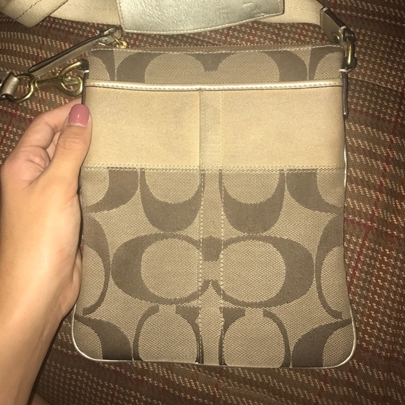 Shoulder bag - Picture 1 of 6