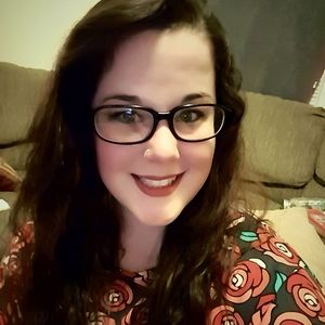 Meet your Posher, Alicia