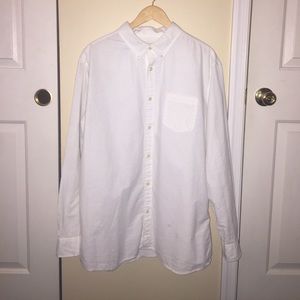 Long-sleeve white cotton poplin dress shirt