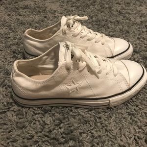 White Converse One Star Chucks