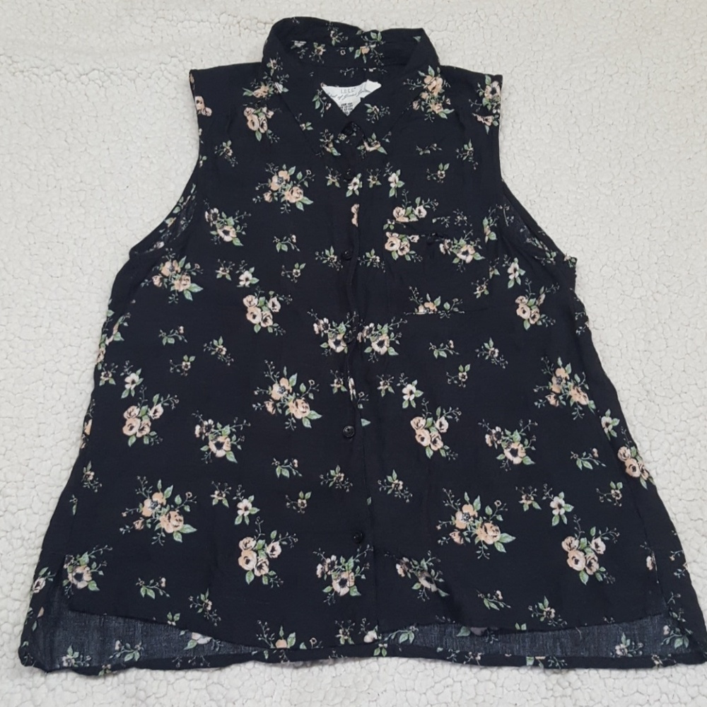 H&M button down floral sleeveless top size XS