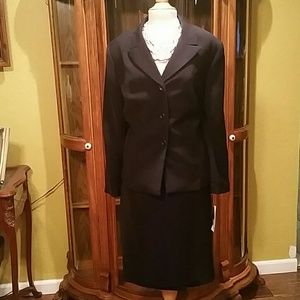 BLACK 2 PIECE SKIRT SUIT LE SUIT NWT SZ 16 W BLACK 2 PIECE SKIRT SUIT LE SUIT NWT SZ 16 W