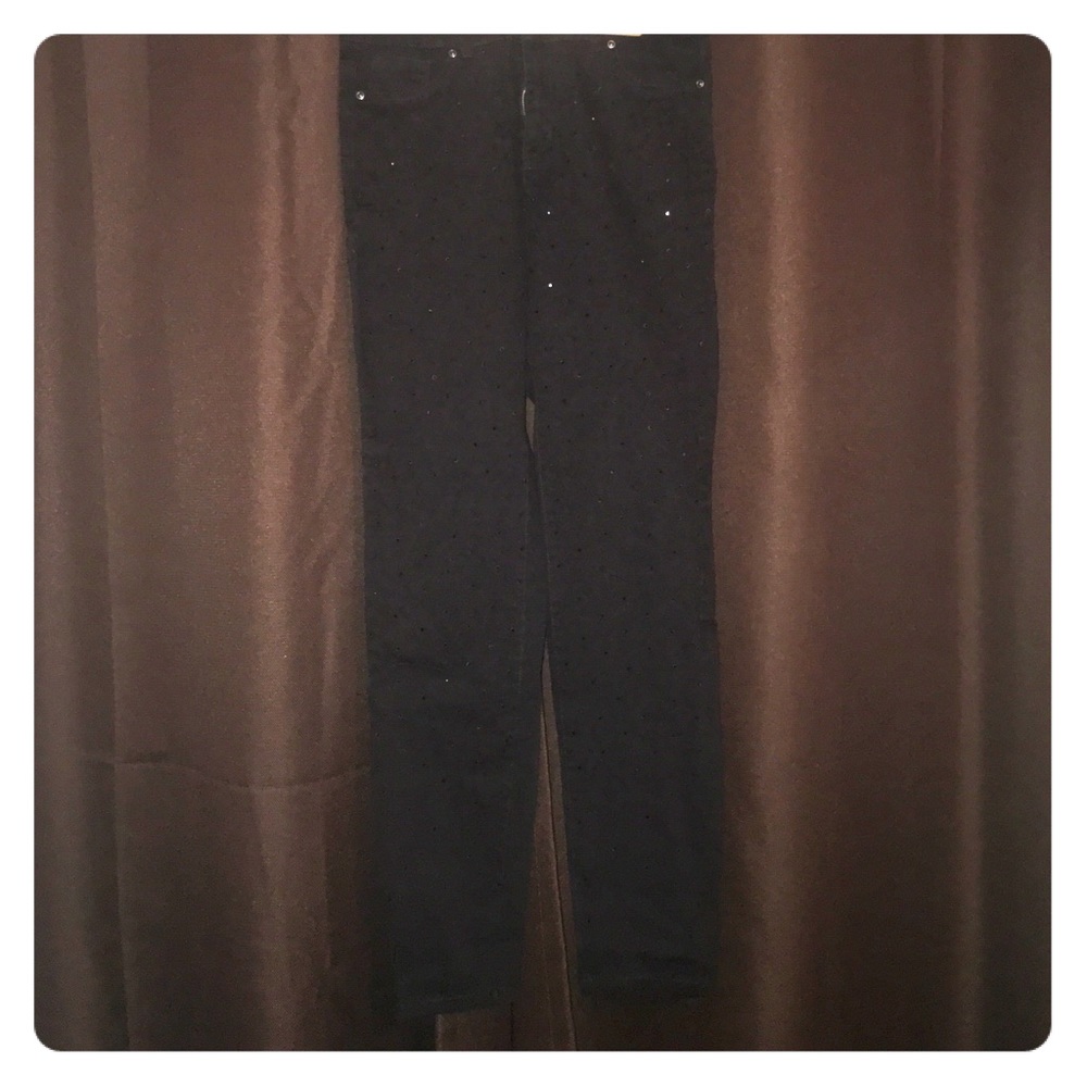 NY&C black rhinestone studded jean size 6