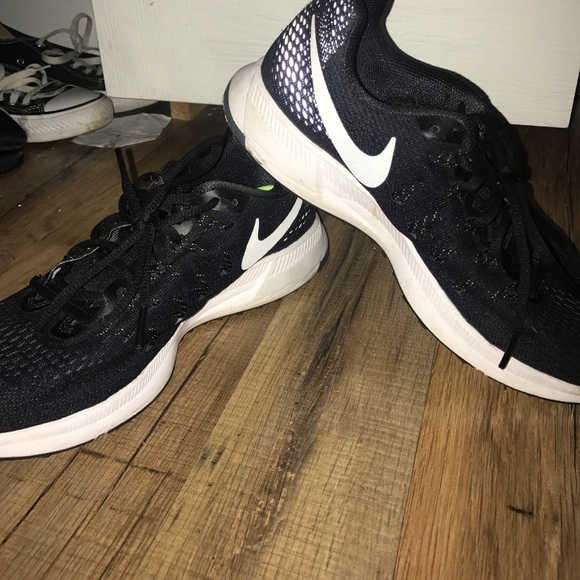 Nike running long distance shoes, great condition - Picture 2 of 4