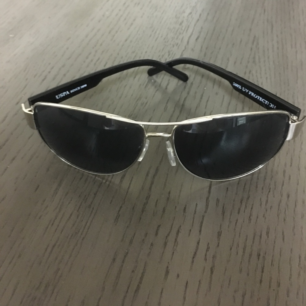 NWOT Polo Assoc black/silver sun glasses