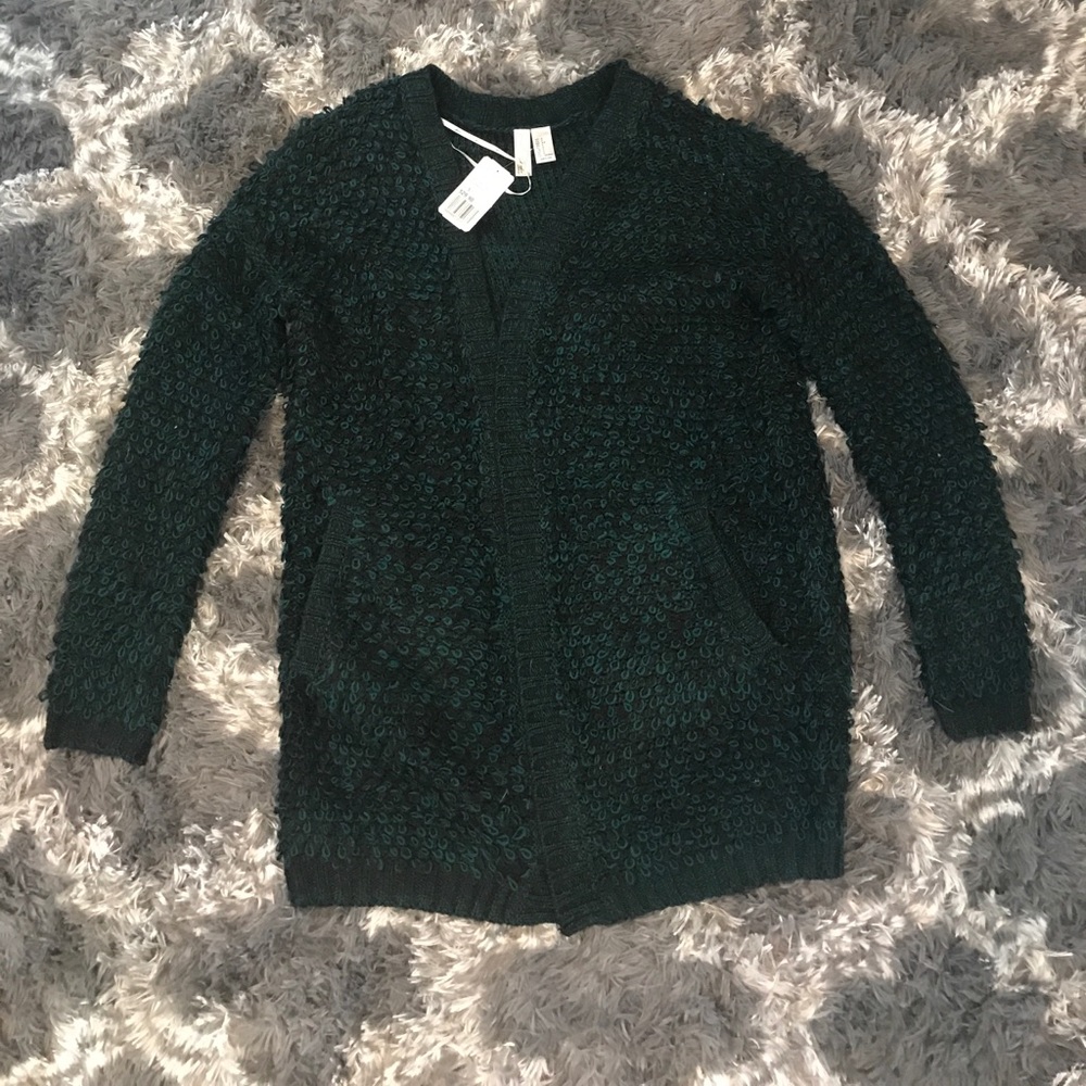 Oversized knit green sweater