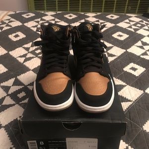 Air Jordan Retro High 1 "MELO" Air Jordan Retro High 1 "MELO"