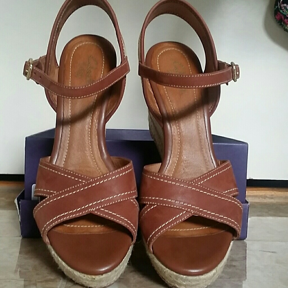 Almost new Clarks leather wedges