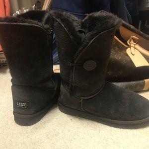 Brown UGGS sz 10 Brown UGGS sz 10