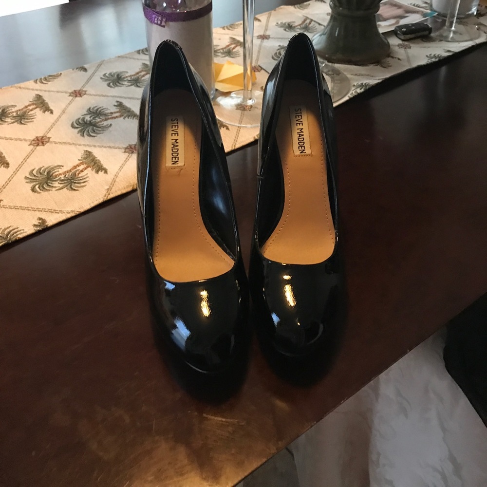 Patent leather size 9m