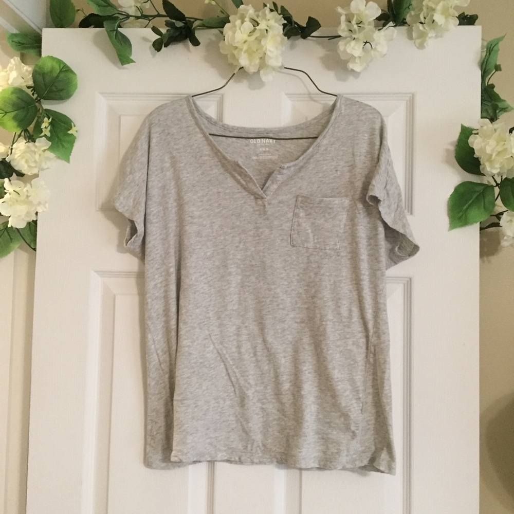 🎉Sale🎉 Old Navy Pocket Tee