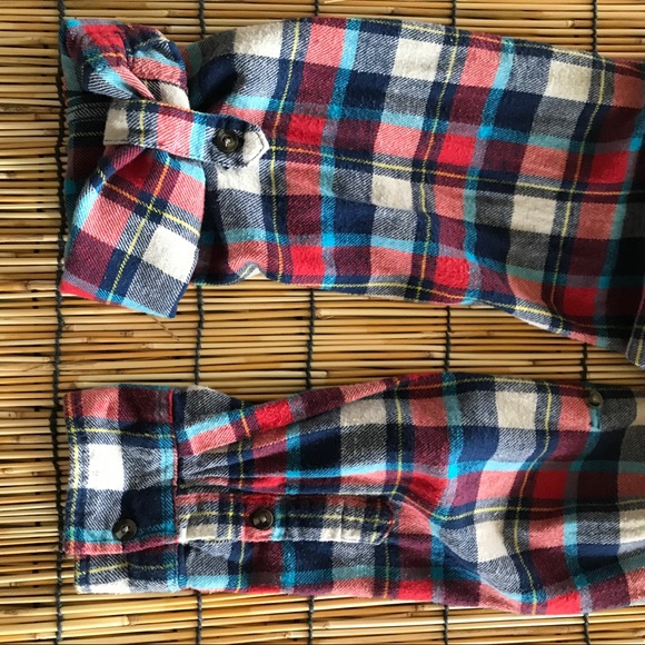 Flannel button up - Picture 3 of 4