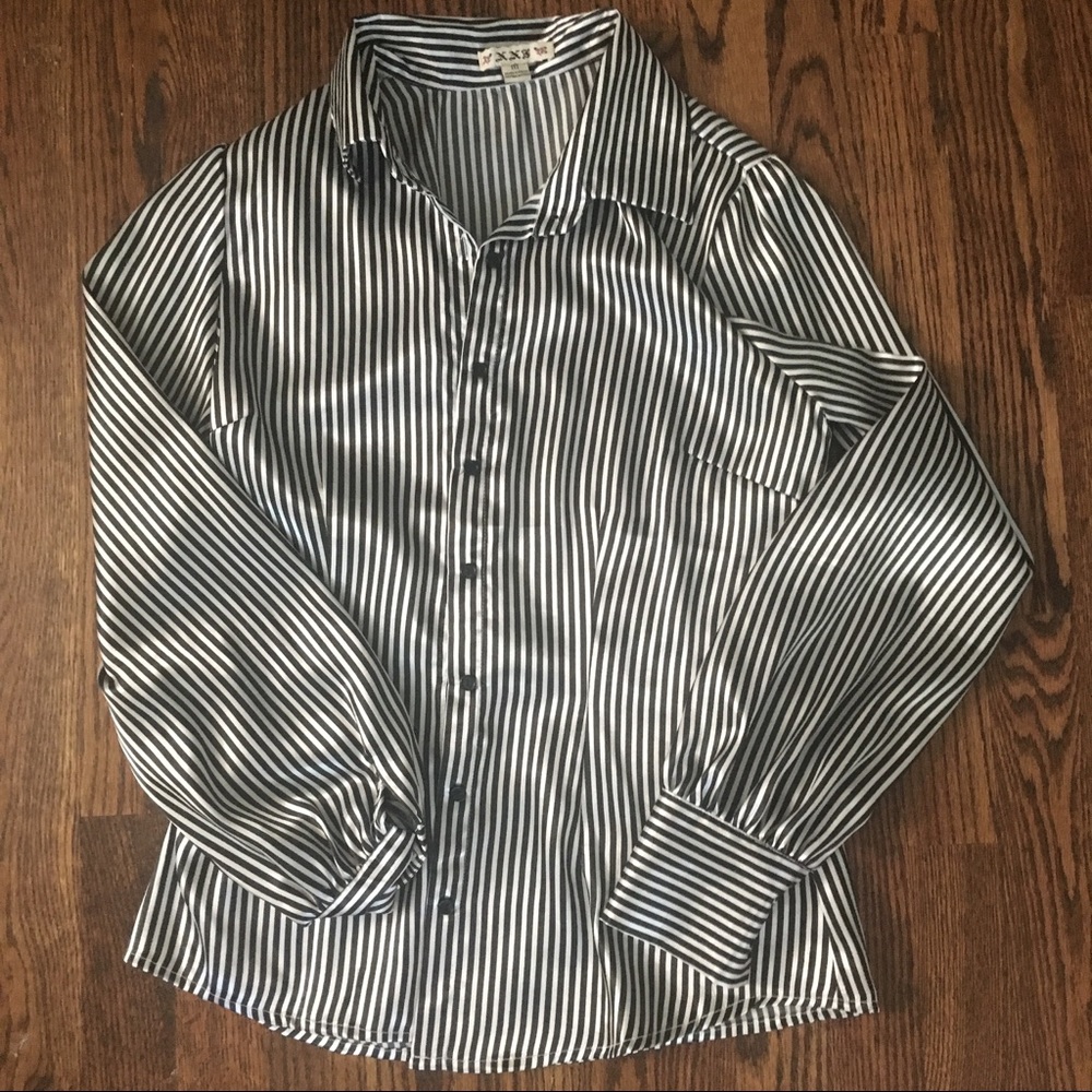 EUC black and white striped button up shirt size M