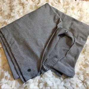 Lululemon Pique/Stripe Rulu Vinyasa Scarf Lululemon Pique/Stripe Rulu Vinyasa Scarf