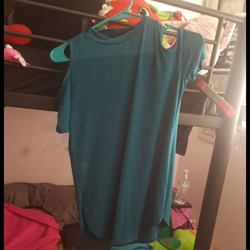 tourqouise top