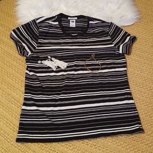 Basic GAP Tee ** Stripes ** Black & White Basic GAP Tee ** Stripes ** Black & White