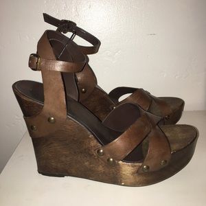 BCBG Wooden Wedges
