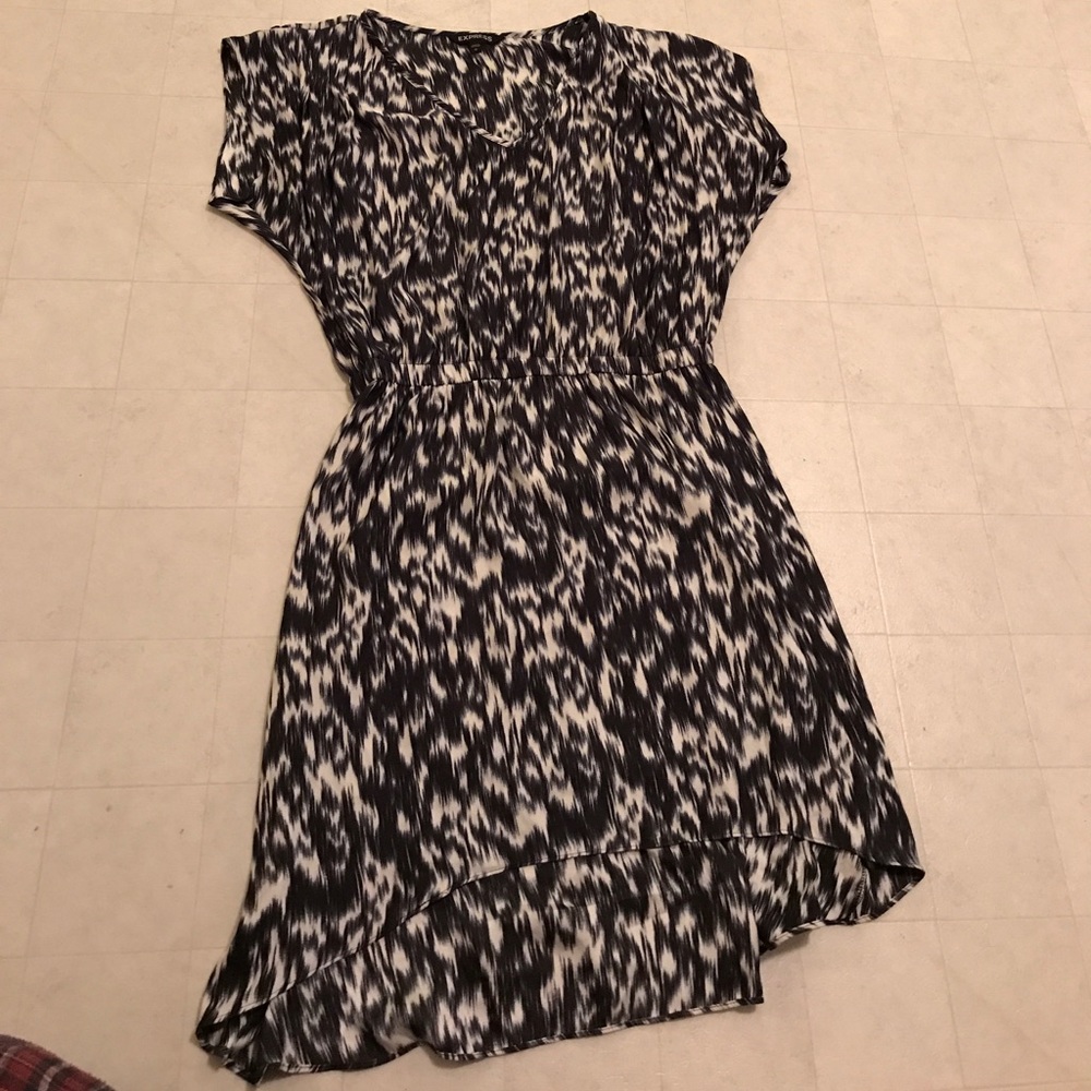 Hi low black and white print dress