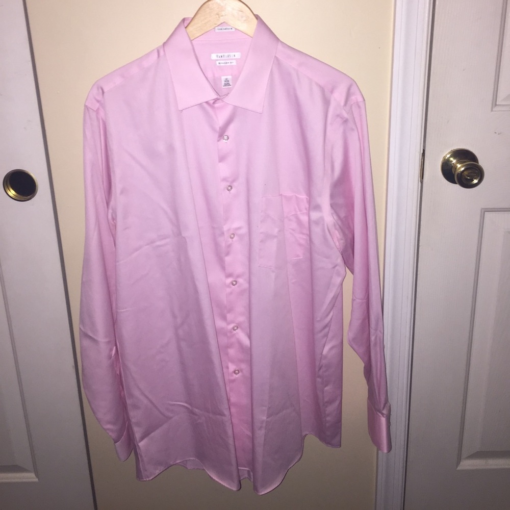 Long-sleeve Light pink dress shirt