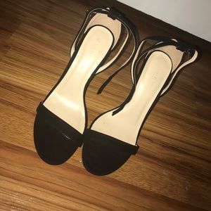 One strap heels