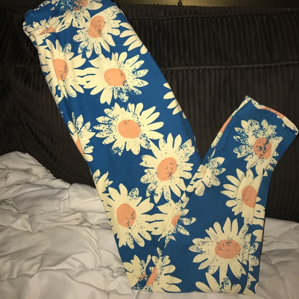 TC Sunflower LuLaRoe Leggings!