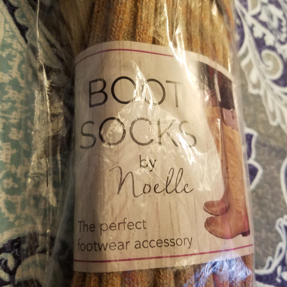 NOELLE Women’s' Fold over Boot Sock (Brown) - Picture 4 of 4