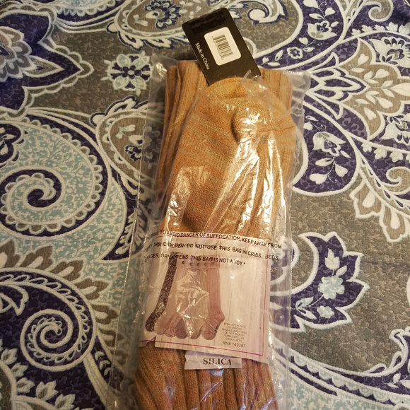 NOELLE Women’s' Fold over Boot Sock (Brown) - Picture 3 of 4