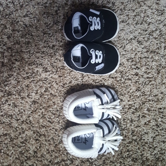 Baby shoes - Picture 3 of 4
