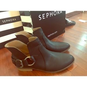 NEW Super Cute Canyon River Blues Ankle boots