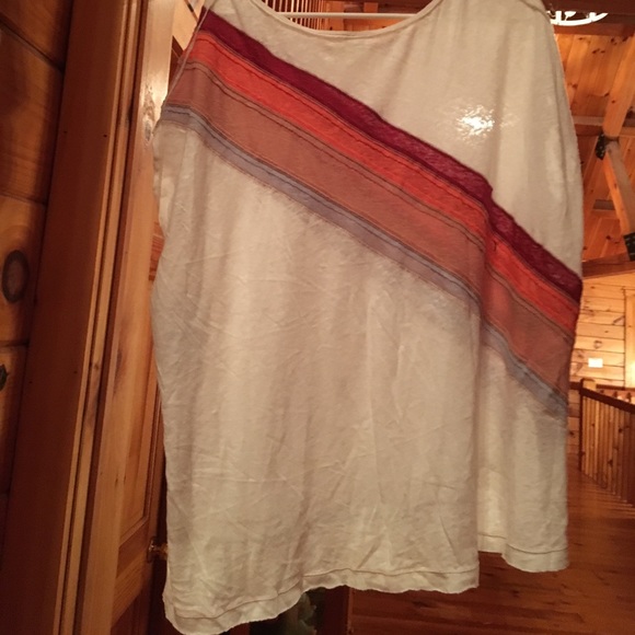 Free People Tee - Picture 2 of 5